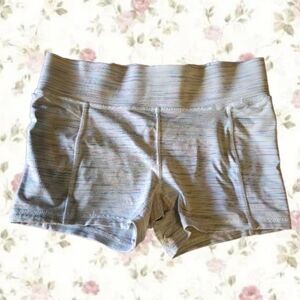 Girls Ivivva spandex shorts